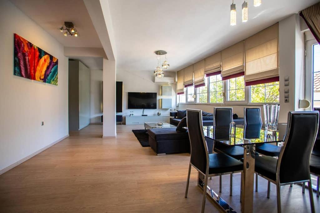 A Stylish Apartment In The Center Of Kastoria Buitenkant foto