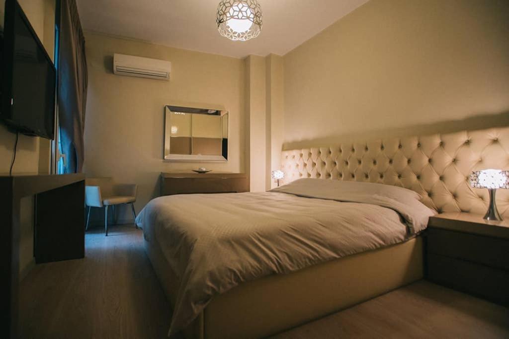 A Stylish Apartment In The Center Of Kastoria Buitenkant foto